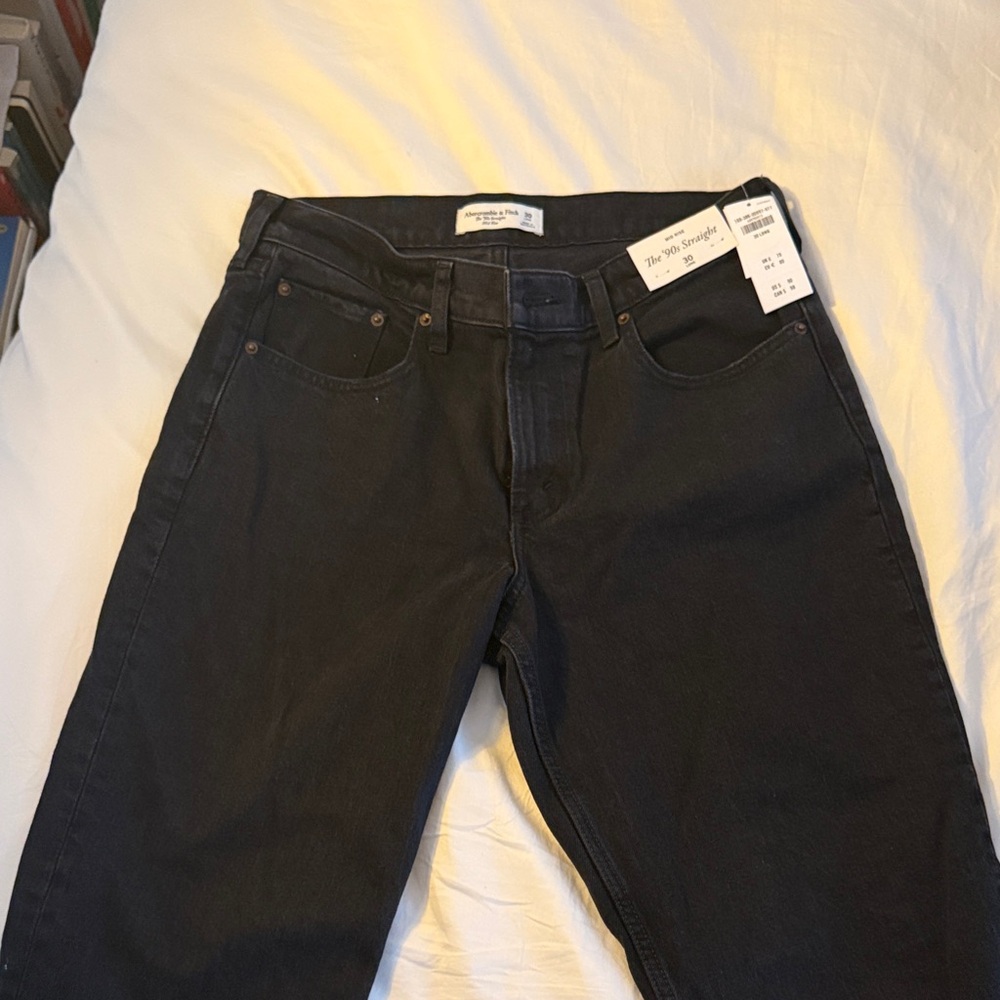 Abercrombie & Fitch Black 90s Straight mid rise jeans new with tags